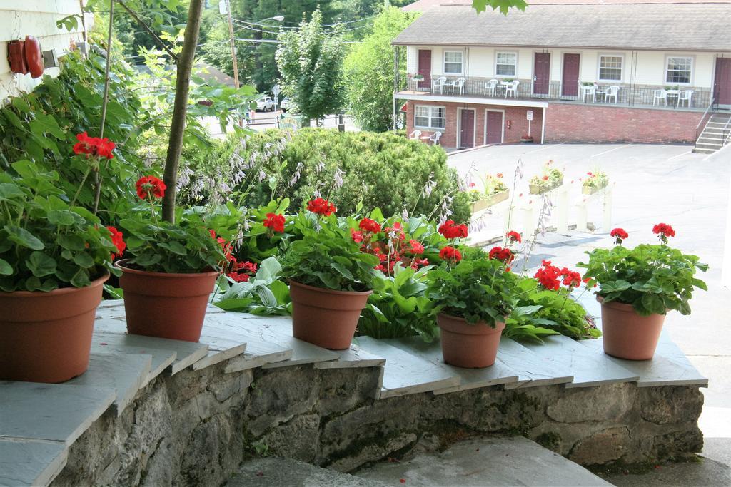 Nordick'S Inn Lake George Exteriör bild
